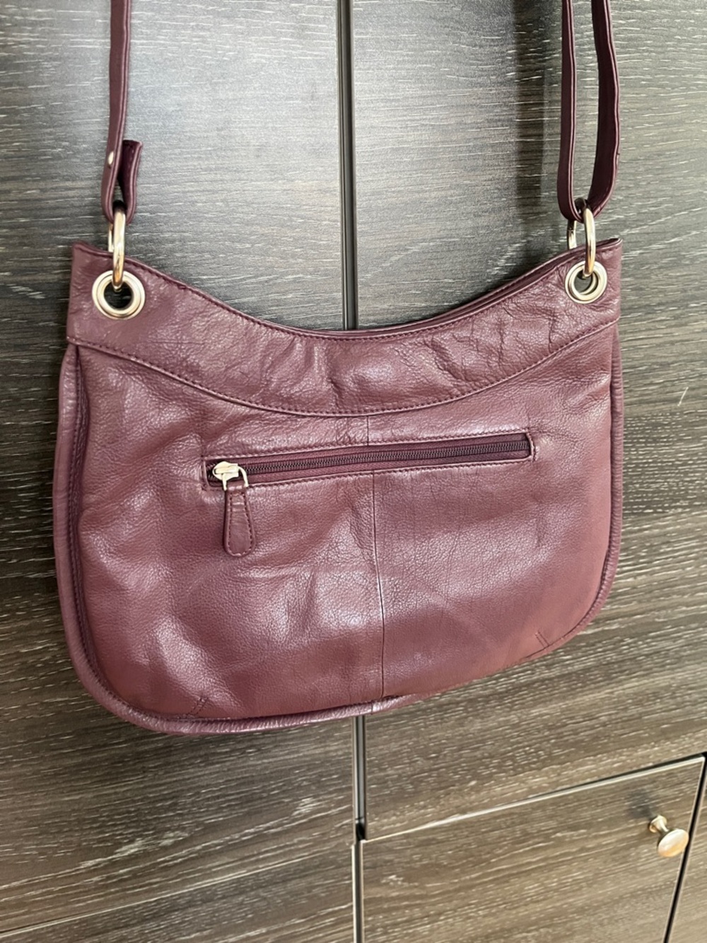 JBG International Burnished Plum Leather Bag - Picture 8 of 15